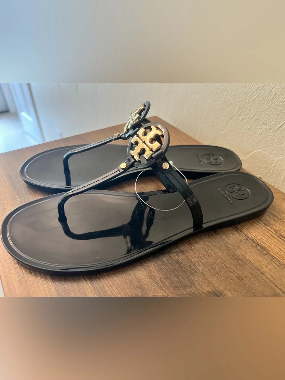 New Tory Burch Mini Miller Jelly Thong Sandal Black/Gold Size 10 $125